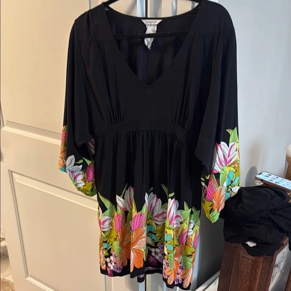 TRINA TURK COVER UP Top - Picture 1 of 4